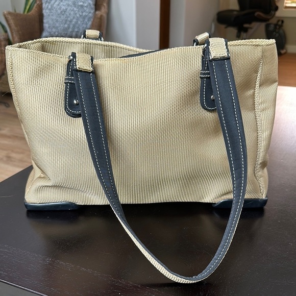 The Sak Cream and Black Shoulder Bags Tote - Picture 3 of 14